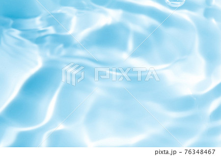 水面・水中・水のテクスチャ。健康や医療、環境やライフスタイル、飲料のイメージ。 水面・水中・水のテクスチャ。健康や医療、環境やライフスタイル、飲料のイメージ。 76348467