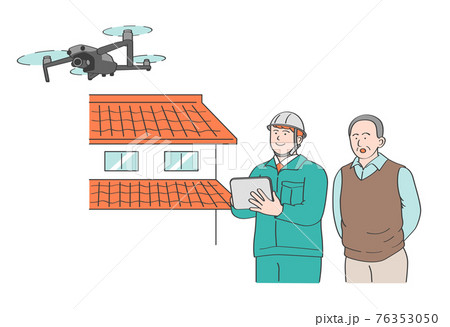 ドローンを操作する作業員と見守る老人 76353050