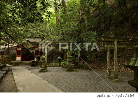 鞍馬寺　魔王の瀧 76357864