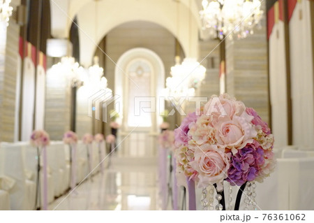 結婚式場と花 76361062