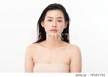 Beautiful young asian woman with clean fresh skin on white background, Face care, Facial treatment, 76365792