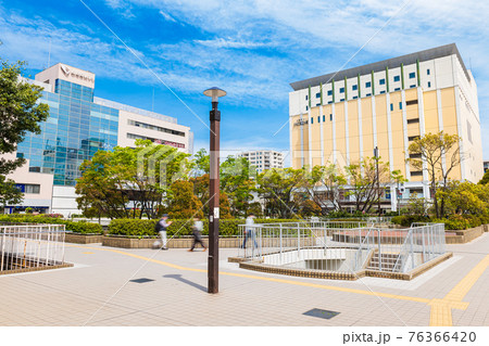 川崎市　新百合ヶ丘駅　南口 76366420
