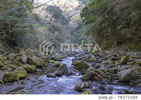 宮崎県の天安河原で撮影。 76371569