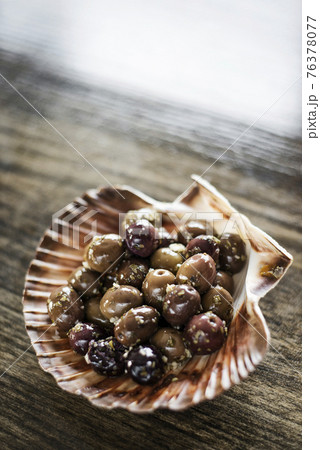 gourmet garlic marinated fresh olives tapas snack starter gourmet garlic marinated fresh olives tapas snack starter 76378077