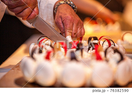 Cutting the Desserts And Pastry 76382590