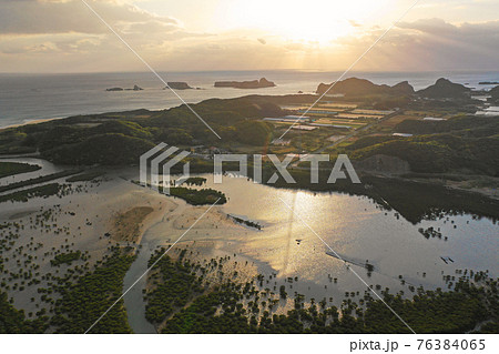 種子島の大浦川下流域のメヒルギ自生地空撮 種子島の大浦川下流域のメヒルギ自生地空撮 76384065