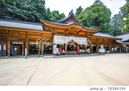 穂高神社（安曇野市）拝殿 76384194
