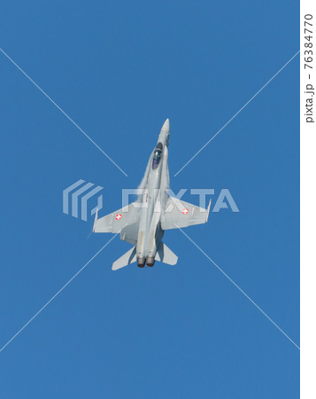 スイス空軍F/A-18Cホーネット垂直上昇 76384770