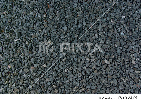 英国　小石　砂利の地面 76389374