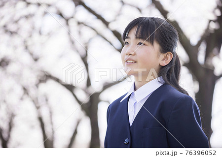 新中学生　小学校卒業　入学イメージ 76396052