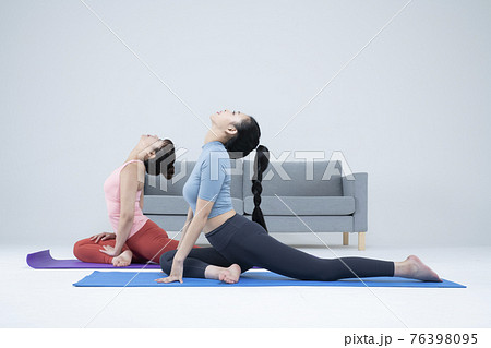 two fit Asian young women home training concept - Stock Photo [76398095]  - PIXTA