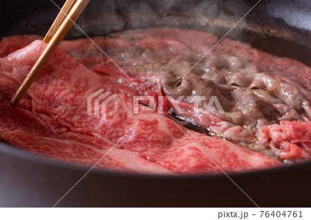 すき焼き 76404761