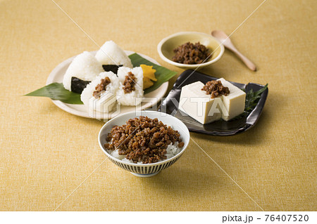 牛そぼろの料理 牛そぼろの料理 76407520