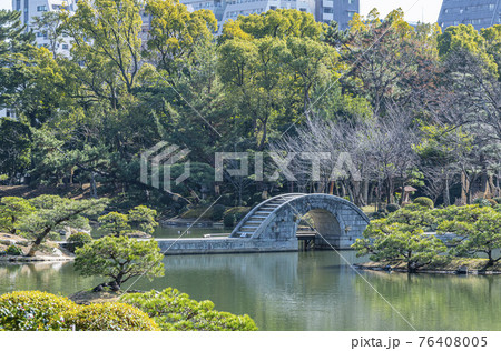 広島県広島市　縮景園のシンボル跨虹橋（ここうきょう） 76408005