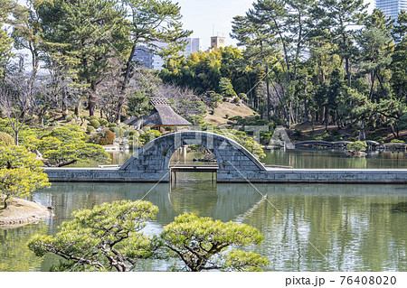 広島県広島市　縮景園のシンボル跨虹橋（ここうきょう） 76408020