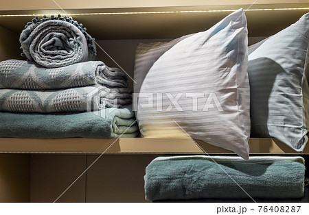 blankets and pillows with different filling, size and fabric material 76408287