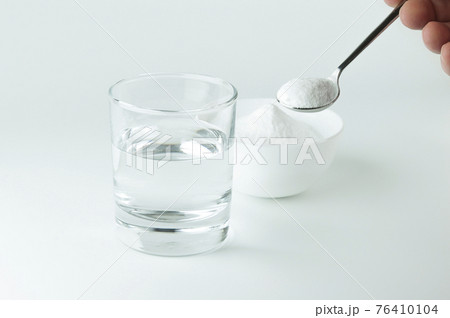 Baking soda and water. Baking soda and water. 76410104