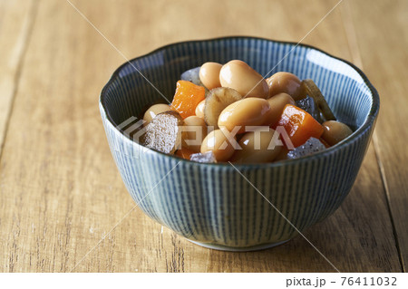 ごぼうとにんじんとこんにゃく入りの煮豆 ごぼうとにんじんとこんにゃく入りの煮豆 76411032