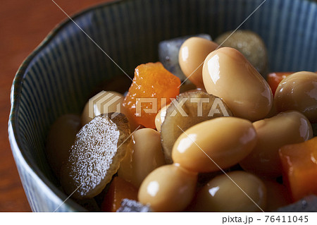 ごぼうとにんじんとこんにゃく入りの煮豆 ごぼうとにんじんとこんにゃく入りの煮豆 76411045