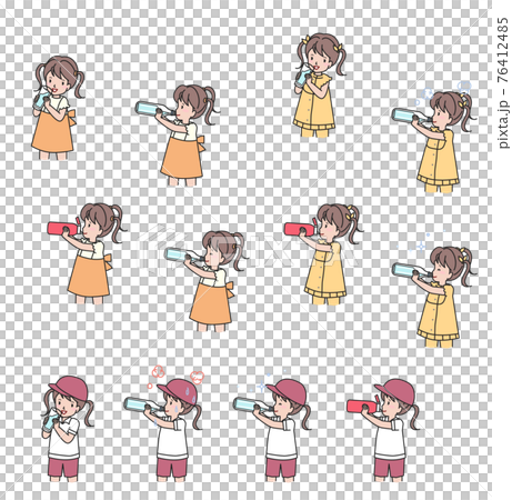 水分補給をする女の子　いろいろ 76412485