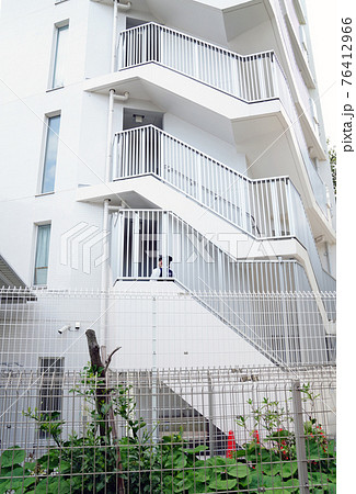 警察官による見守り（安心・安全） 76412966