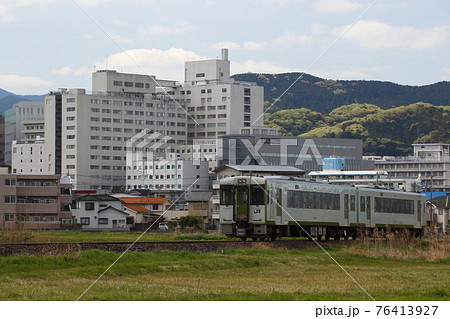 毛呂山を行く八高線キハ110（高麗川⇔高崎） 76413927