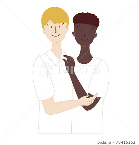 欧米人男性 黒人男性 寄り添う ハグ 欧米人男性 黒人男性 寄り添う ハグ 76415352
