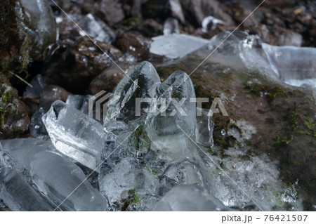 横谷峡の氷筍 76421507