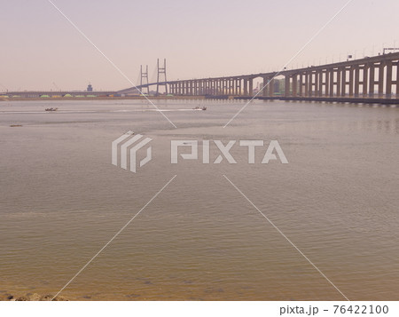 夕暮れ 夕焼け 海 76422100