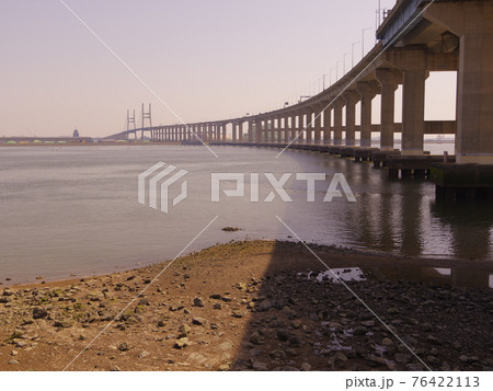 夕暮れ 夕焼け 海 76422113