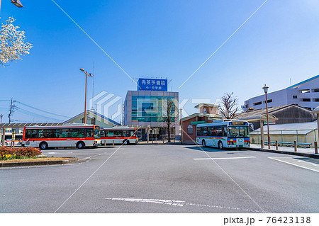 神奈川 南足柄市 大雄山駅周辺の都市風景 76423138