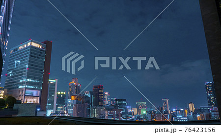 グランフロント大阪 北館テラスガーデンからの夜景 【大阪キタ】 グランフロント大阪 北館テラスガーデンからの夜景 【大阪キタ】 76423156