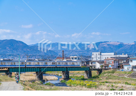 神奈川 南足柄市 狩川橋梁と大雄山線 76423428
