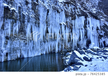 長野県 木曽おんたけ 白川氷柱群 長野県 木曽おんたけ 白川氷柱群 76425385