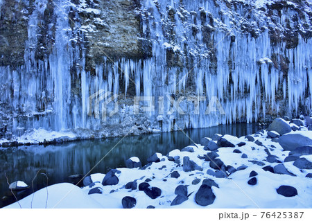 長野県　木曽おんたけ　白川氷柱群 76425387