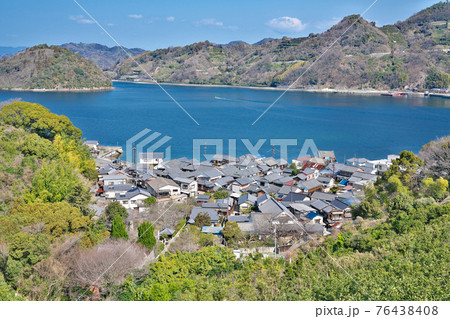 【歴史の見える丘公園展望台より御手洗の町並み】 広島県呉市豊町御手洗 76438408