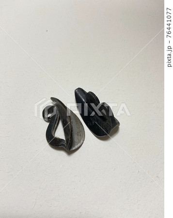 壁などの出隅に使用するつまみ鏝 壁などの出隅に使用するつまみ鏝 76441077