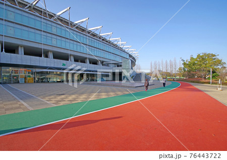 山口市の癒しの空間運動施設のある維新百年記念公園 山口市の癒しの空間運動施設のある維新百年記念公園 76443722