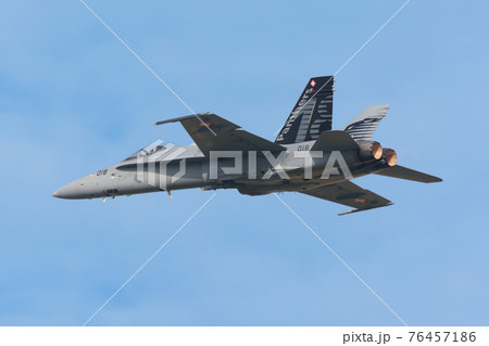 スイス空軍F/A-18Cホーネット水平飛行 スイス空軍F/A-18Cホーネット水平飛行 76457186
