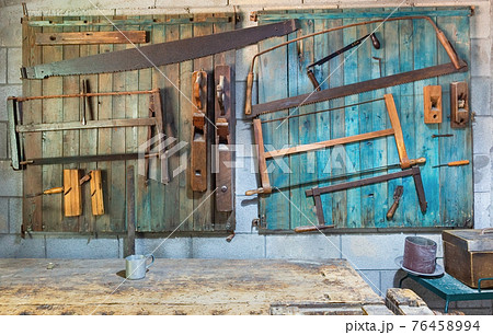 old carpenter's tool 76458994