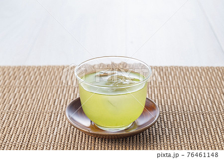 冷たい緑茶の写真素材 76461148