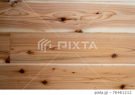 杉の無垢板の床材(節あり) 杉の無垢板の床材(節あり) 76461212