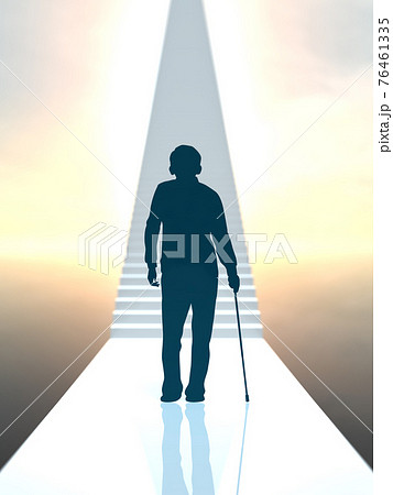 高齢男性の未来 シルエット全身 長い階段 CGイラスト縦 高齢男性の未来 シルエット全身 長い階段 CGイラスト縦 76461335