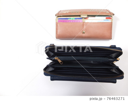 古いお財布と新しいお財布 古いお財布と新しいお財布 76463271
