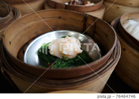steamed shrimp balls with seaweed, Chinese steamed dumpling or dim sum 76464746