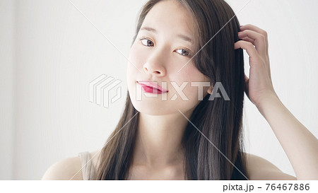 女性のヘアケアイメージ  76467886