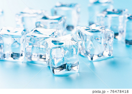 四角い氷のイメージ 四角い氷のイメージ 76478418