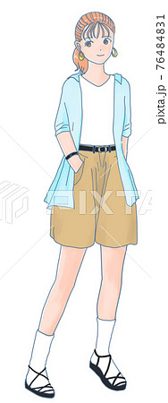 ショートパンツの女性の立ち絵のイラスト素材 [76484831] - PIXTA