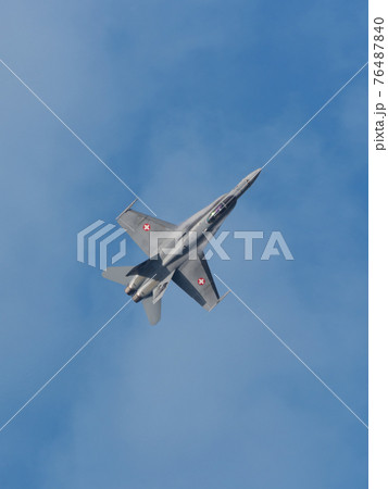 スイス空軍F/A-18Cホーネット背面 76487840