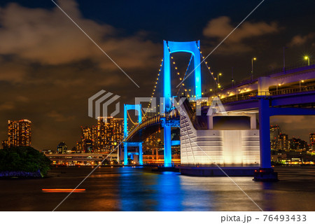 famous Rainbow Bridge glowing blue, Illumination famous Rainbow Bridge glowing blue, Illumination 76493433